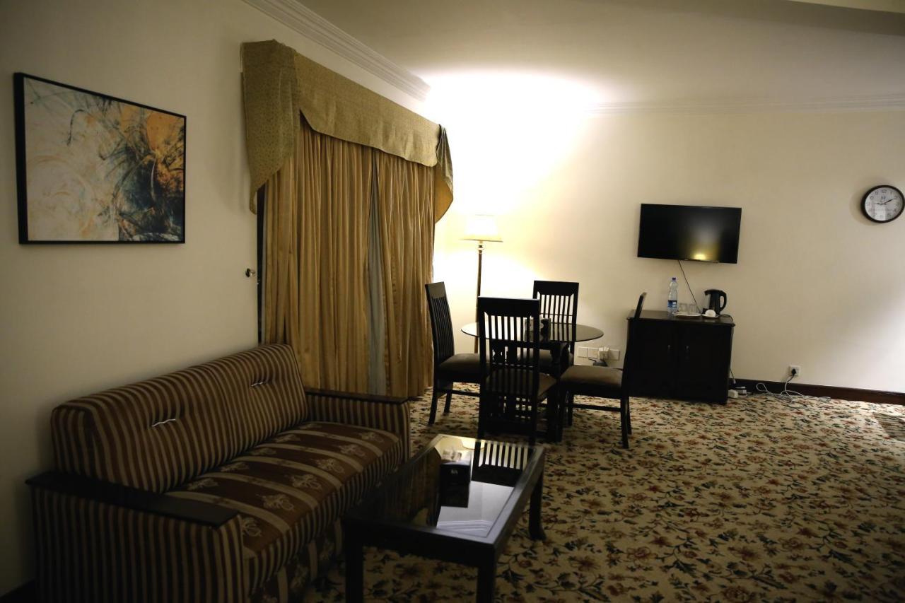 Hotel Hillview Islamabad Exterior photo