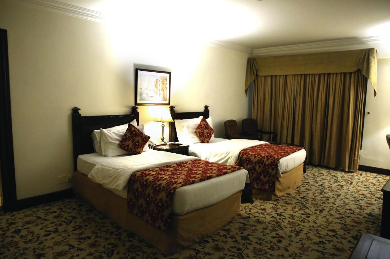 Hotel Hillview Islamabad Exterior photo